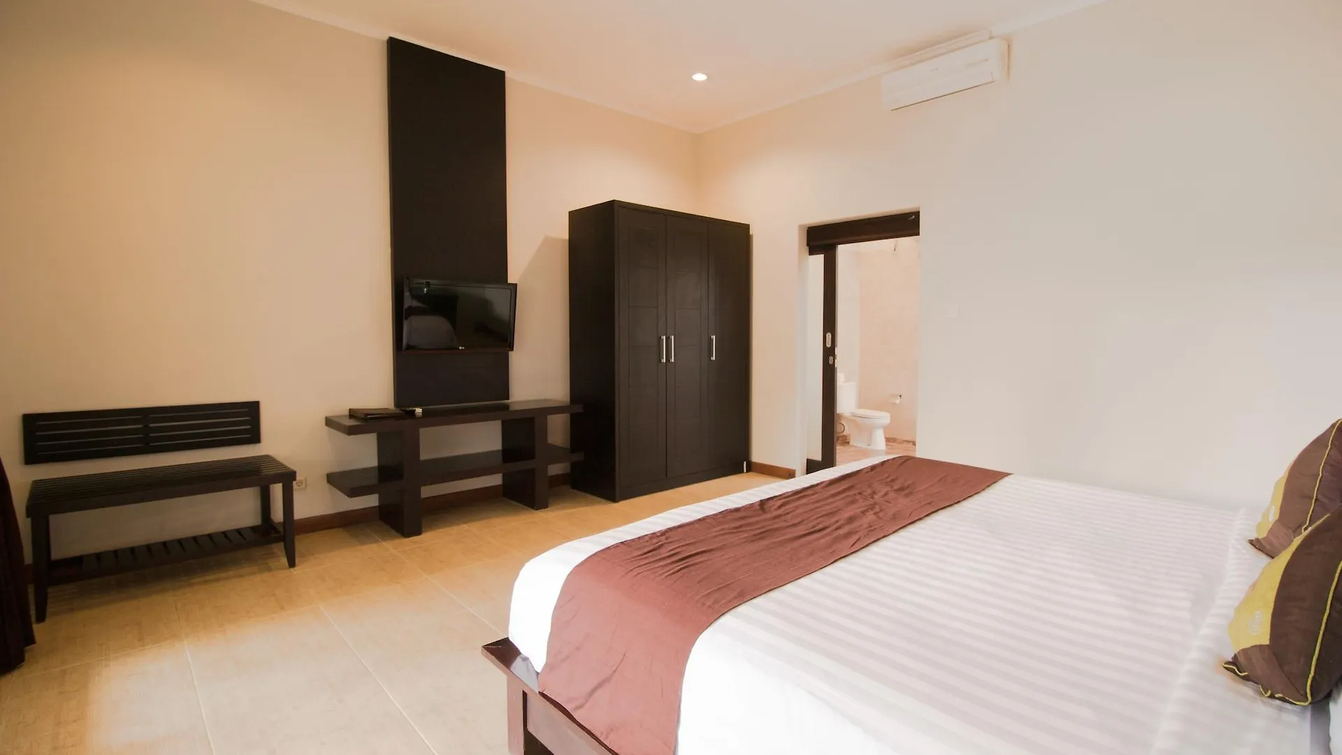 Transera Kirana Villas Seminyak 0*, Seminyak (Bali) Indonesia