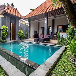 Transera Kirana Villas Seminyak  Seminyak (Bali)